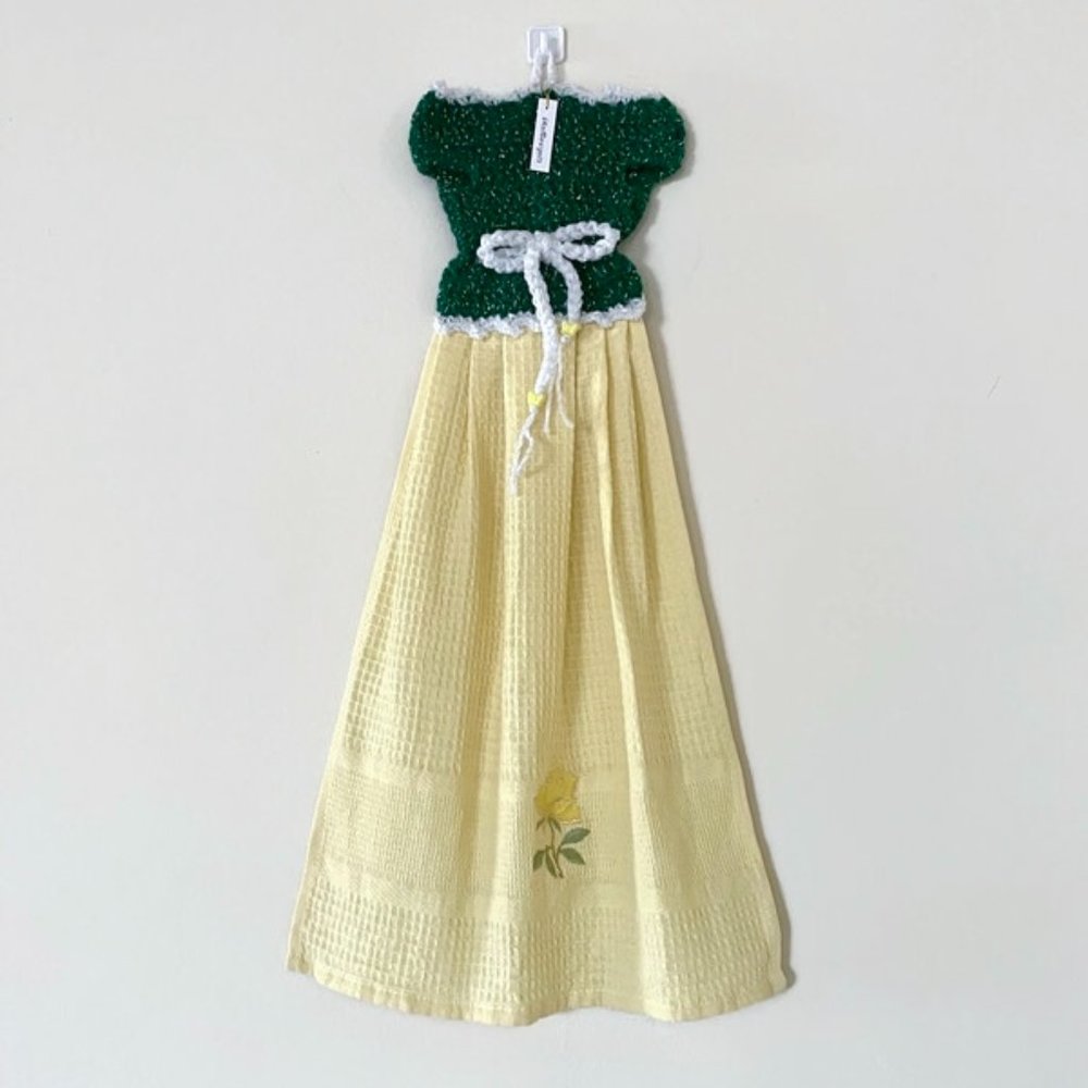 Crochet dish towel, Dress tea towel